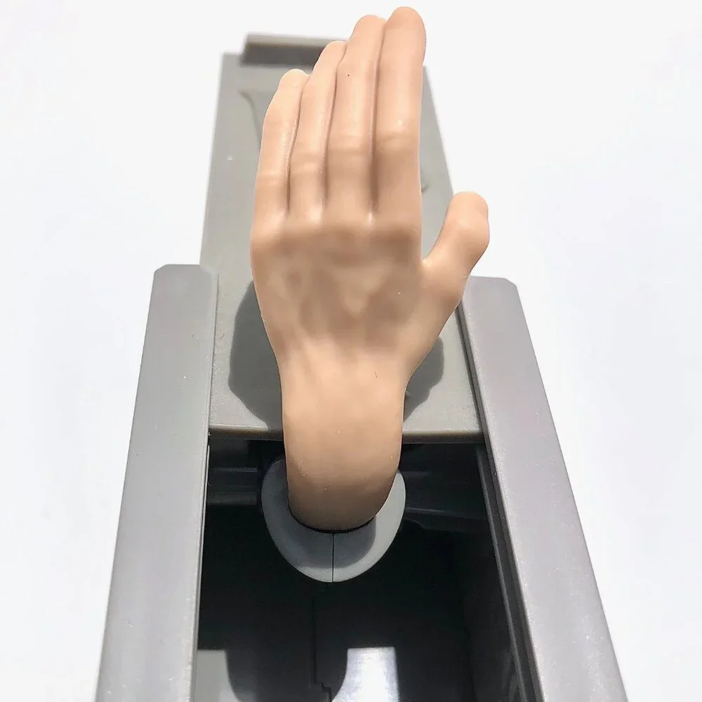 The Addams Family THING Burger King toy 2019 hand coffin Thing T. Thing Adams - Picture 6 of 16